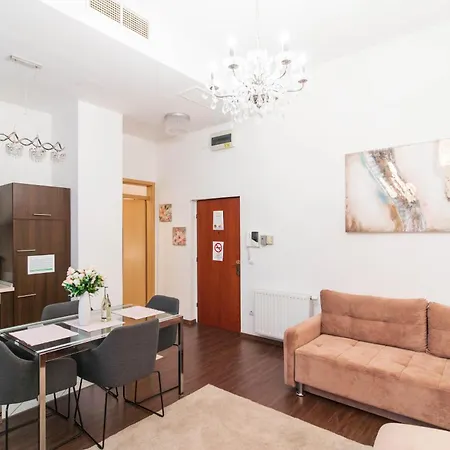 Gozsdu Charming By Newave شقة *