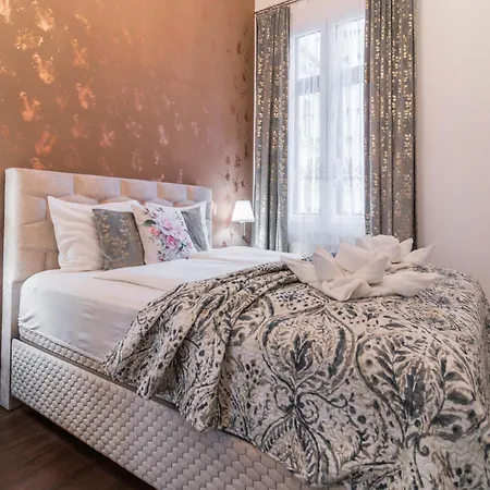Gozsdu Charming By Nw Apartamento Budapeste