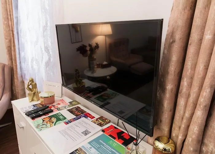 Gozsdu Charming By Newave * بودابست