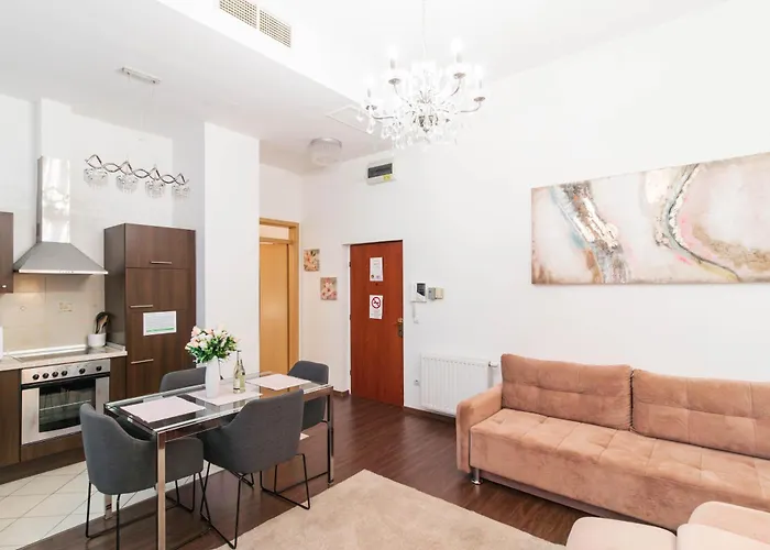 Gozsdu Charming By Newave شقة *